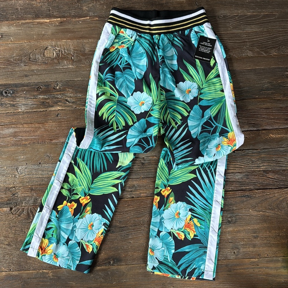 Boston Proper tropical palm leaf side snap pull on resort pants NWT size XXS
